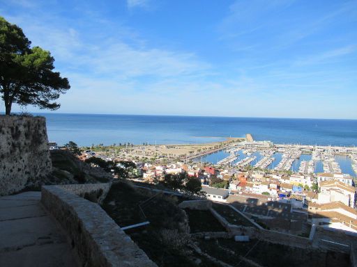 Burg von Dénia, Dénia, Spanien, Ausblick auf den Sportboothafen