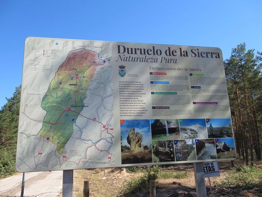 Castroviejo, Duruelo de la Sierra, Spanien, Informationen bei der Einfahrt zum Castroviejo