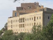 Sant Salvador, Felanitx, Mallorca, Spanien, Außenansicht vom Hotel und der Kirche