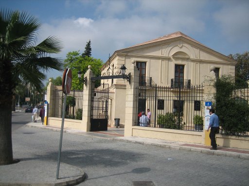 Fundación Real Escuela Andaluza del Arte Ecuestre, Jerez de la Frontera, Spanien, Eingang und Verkauf