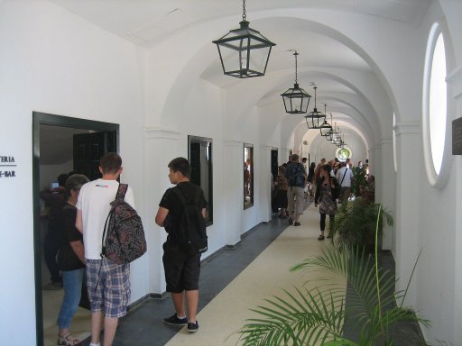 Fundación Real Escuela Andaluza del Arte Ecuestre, Jerez de la Frontera, Spanien, Gang zu den Sitztribünen