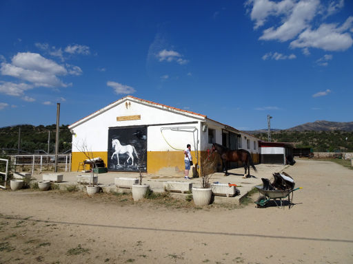 Hípica Guadalix, Pferd Ausritt, Guadalix de la Sierra, Spanien, Stall mit Boxen