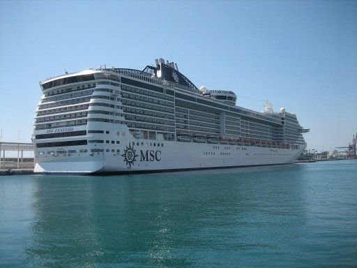 Hafenrundfahrt Las Golondrinas®, Barcelona, Spanien, MSC Fantasia