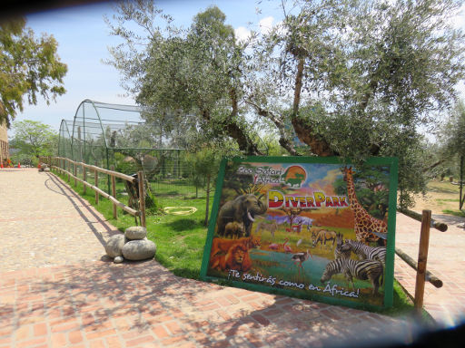 Zoo Safari Fauna Aventura, Hinojosa de San Vicente, Madrid, Spanien, Zugang Eingang und Safari Park