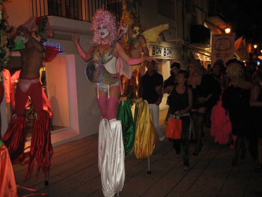 Ibiza, Spanien, Nachtleben 2007 / 2008, Umzug Tänzer und Tänzerinnen der Discotheken 2008