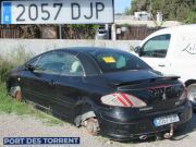 Vehículos abandonados, verlassene Fahrzeuge, Ibiza, Spanien, Peugeot 307 CC, Kennzeichen 2057 DJP Erstzulassung Januar 2005, öffentlicher Parkplatz, 07829 Port des Torrent im Oktober 2025