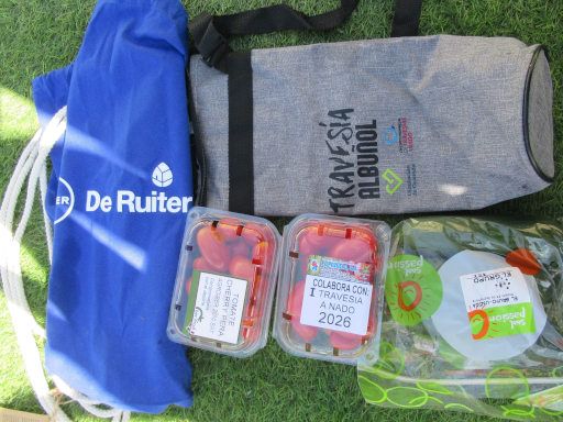 Traves&iacute;a a nado, Albu&ntilde;ol - La R&aacute;bita, 2026, Albu&ntilde;ol, Spanien, Schwimmwettbewerb, Tragebeutel, Isoliertasche, Tomaten und Gurken