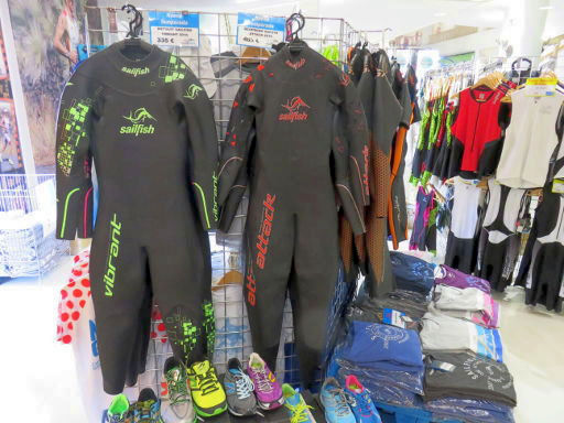 Sailfish Test Centre Shop, Costa Teguise, Lanzarote, Spanien, Sailfish vibrant und Sailfish attack