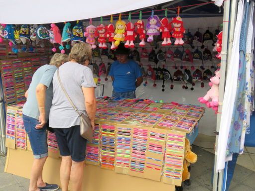 Wochenmarkt, Puerto del Carmen, Lanzarote, Spanien, Armbändcheen mit Namen