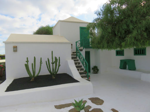Bauernmuseum, San Bartelomé, Lanzarote, Spanien, weiße Gebäude mit grünen Fenstern und Türen
