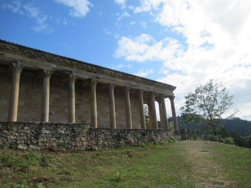 Kirche von San Jorge, Parthenon, Las Fraguas, Spanien, Seitenansicht