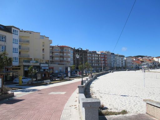 Laxe, Spanien, Promenade an der Rú Rosalía de Castro