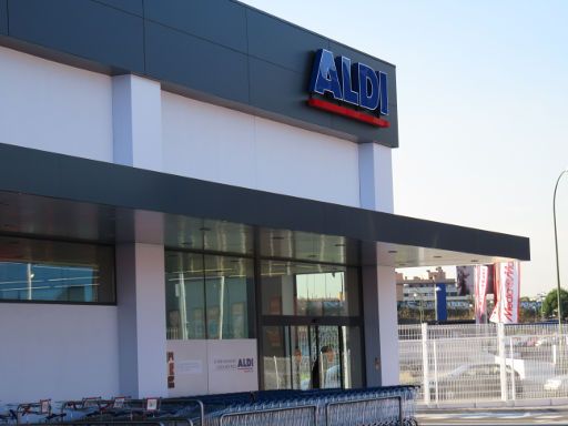 ALDI Supermercados, Madrid, Spanien, Filiale in der Calle Campezo 12, 28022 Madrid