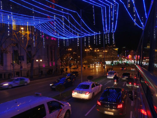 ALSA Bus Naviluz 2019, Madrid, Spanien, Naviluz Bus auf der Calle de Alcalá