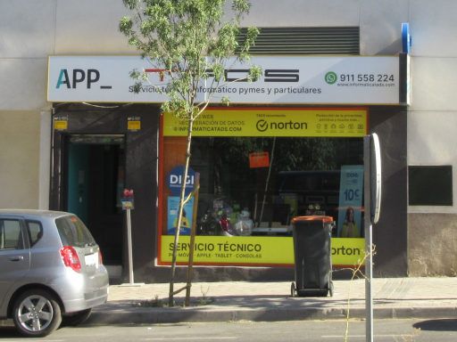 APP Informatica Online und Ladengesch&auml;fte, Madrid, Spanien, Ladengesch&auml;ft in der Calle Silvano 154, 28043 Madrid im Juli 2026