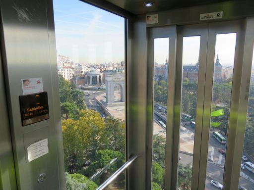 Faro de Moncloa, Madrid, Spanien, Aufzug mit Ausblick