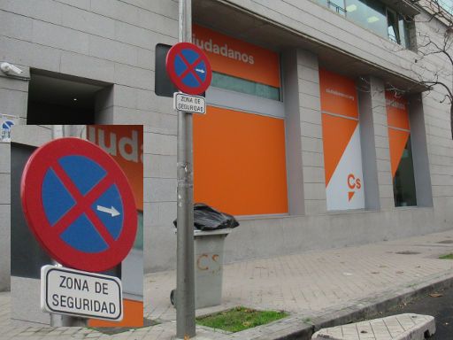 Parkraumbewirtschaftung, Madrid, Spanien, Zona de Seguridad in der Calle Virgen de la Alegría im November 2020