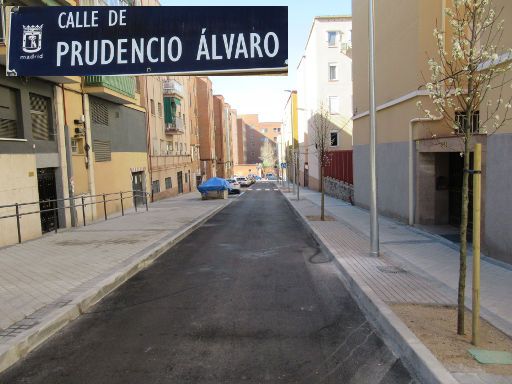 Parkraumbewirtschaftung, Madrid, Spanien, Umbau der Calle Virgen de Prudencio Álvaro im März 2023