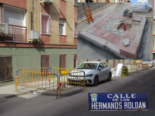 Parkraumbewirtschaftung, Madrid, Spanien, Stra&szlig;enbeleuchtung als Parkraumvernichtung, Calle de los Hermanos Rold&aacute;n, 28027 Madrid, im September 2026