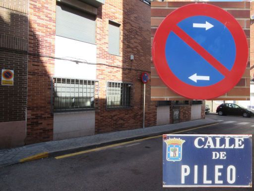 Parkraumbewirtschaftung, Madrid, Spanien, Parkverbot in der Calle de Pileo, 28027 Madrid im Mai 2026