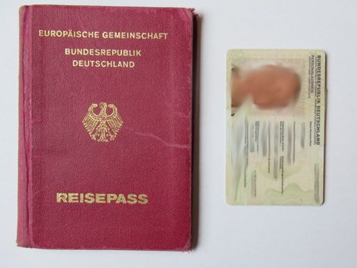 Botschaft Bundesrepublik Deutschland, Madrid, Spanien, Reisepass und Personalausweis ausgestellt 2010