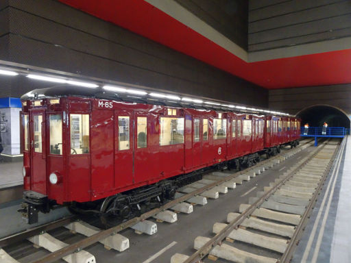 Centenario Metro de Madrid Exposición de trenes históricos, Madrid, Spanien, M-65 restaurierter Zug