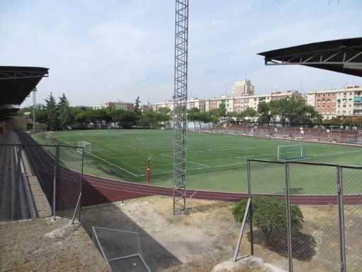 Centro Deportivo Municipal Concepción, Freibad, Madrid, Spanien, Fußballplatz und Laufbahnen