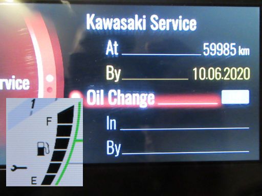 Kawasaki Z 900, Wartungskontrollleuchte und falsche Anzeige im Service Menü im November 2020