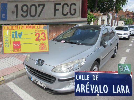 Coches fantasma, Autowracks, Madrid, Spanien, Peugeot 407 SW Erstzulassung Juni 2006 in der Calle Arévalo Lara, 28027 Madrid im März 2024