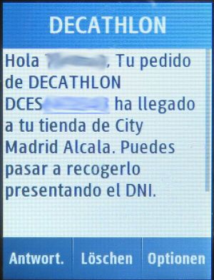 Decathlon Online und Ladengeschäfte, Madrid, Spanien, SMS Abholbenachrichtigung auf einem Samsung GT–C3300K Mobiltelefon
