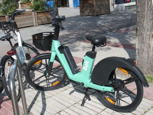 Bolt, Elektroroller Sharing, Madrid, Spanien, eBike im April 2022