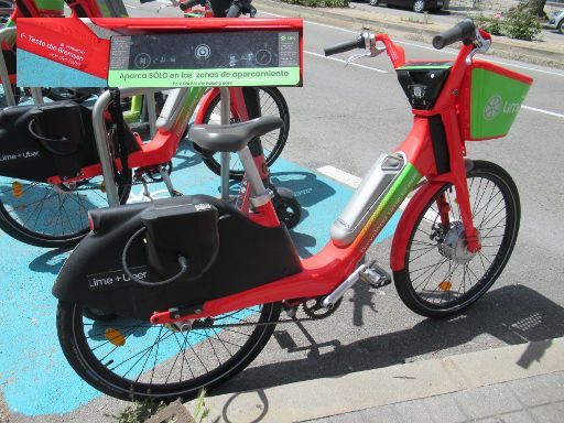 Lime, Elektroroller Sharing, Madrid, Spanien, Gen4 eBike im Mai 2022 in Madrid