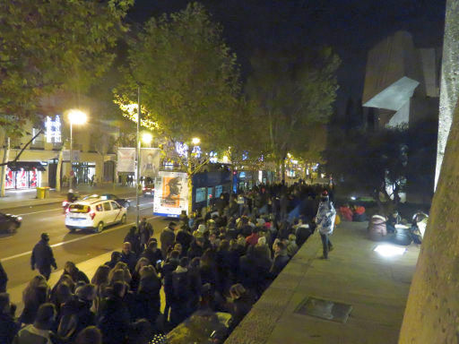 EMT naviluz Bus, Madrid, Spanien, Warteschlange Haltestelle Calle Serrano am Plaza Colón