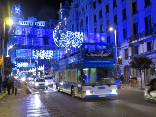 EMT naviluz Bus, Madrid, Spanien, naviluz Bus auf der Gran Vía