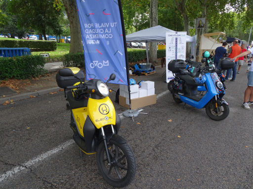 European mobility week, 2019, Madrid, Spanien, Elektroroller Sharing Muvin und Movo