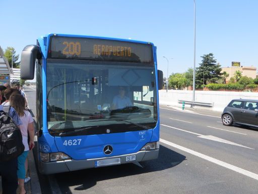 Flughafen Adolfo Suárez Madrid Barajas, Madrid, Spanien, Bus Linie 200 an der Haltestelle Canillejas Richtung Flughafen Aeropuerto