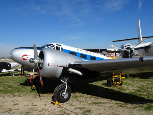 Fundación Infante de Orleans, Museo de aviones históricos en vuelo, Madrid, Spanien, SPANTAX Beechcraft C-45 Baujahr 1937