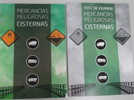 GALA Autoescuela, ADR Cisternas, Madrid, Spanien, ADR Lehrbuch und Buch mit Prüfungsfragen