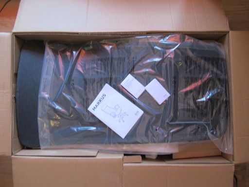 IKEA®, Madrid, Spanien, Verpackung 22 kg, Stuhl, Anleitung, Sicherheitshinweise und Beschreibung