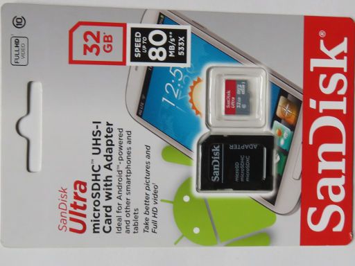 Media Markt®, Madrid, Spanien, SanDisk® Ultra 32 GB microSDHC™ UHS-I Speicherkarte