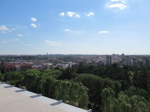 Mirador de la Cornisa del Palacio Real, Madrid, Spanien, Ausblick nach links