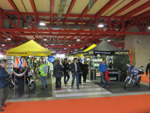 MotoMadrid 2018, Madrid, Spanien, Boutique Motor Kleidung und Zubehör