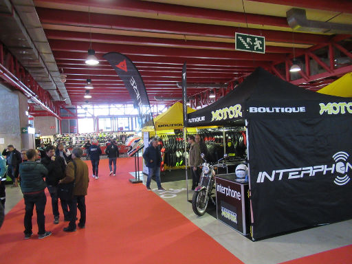 Motorama Madrid Salón Comercial de la Motocicleta 2020, Madrid, Spanien, Kleidung und Zubehör