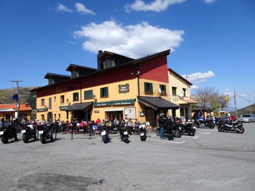 Motorrad Tour Madrid - Puerto de la cruz verde, Spanien, Restaurant und Bar im März 2019