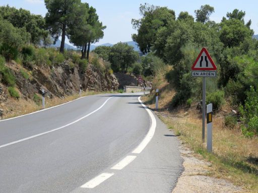 Motorrad Tour Madrid - Puerto de la cruz verde, Spanien, M-512 kurz vor Robledo de Chavela