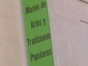 Museo de Artes y Tradiciones Populares, Madrid Spanien, Außenansicht Centro Cultural La Corrala in der Calle Carlos Arniches 3 – 5, 28005 Madrid