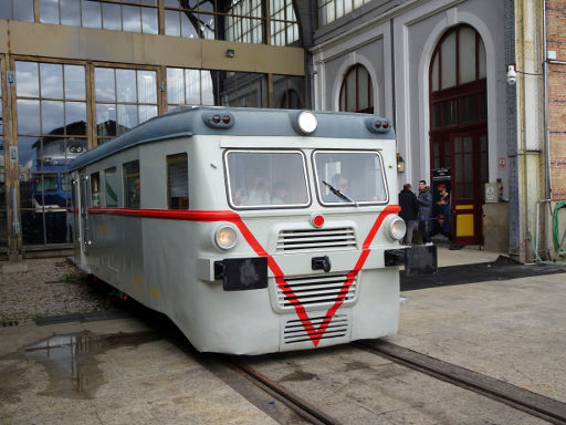 Museo del Ferrocarril, Eisenbahnmuseum, Madrid, Spanien, Automotor Renfe 590-021-2 Zaragoza