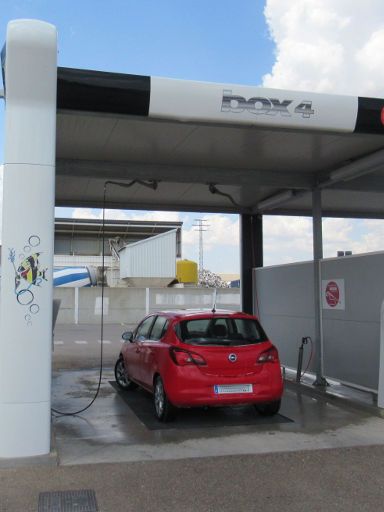 Alameda Express LPG Tankstelle und Autowaschplätze in der Calle Nunneaton 2, 19004 Guadalajara