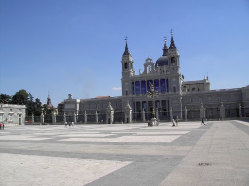 Catedral Nuestra Senora de la Alumudena, Madrid, Spanien, Außenansicht