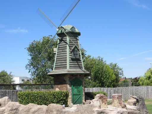 Parque Europa in Torrejón de Ardoz, Madrid, Spanien, Niederlande Windmühle